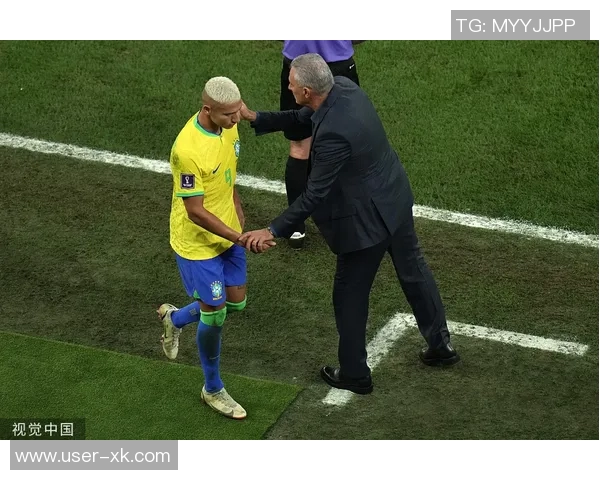 马卡电台报道弗洛伦蒂诺全力留住维尼修斯续约消息即将公布